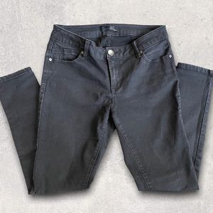 1822 Denim Black Women’s Skinny Jeans size 28